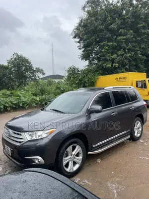 Toyota Highlander Limited 2012 Gray