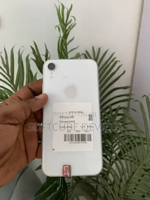 Apple iPhone XR 64 GB White