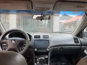 Honda Accord Automatic 2004 Silver