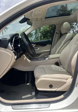 Mercedes-Benz GLC-Class 2021 White