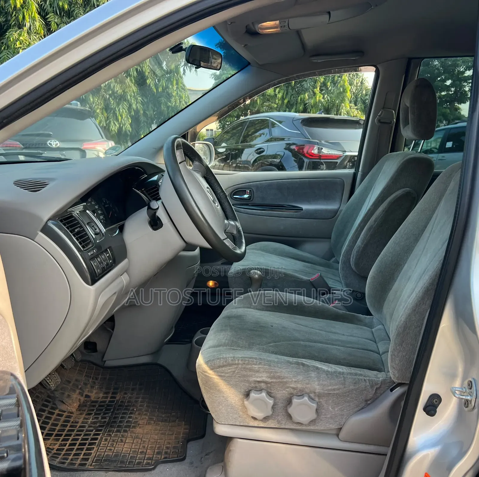 Mazda MPV 2002 Silver