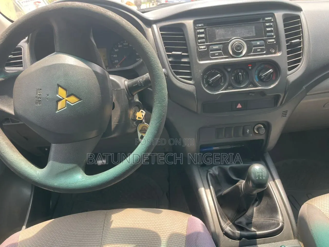Mitsubishi L200 2016 White