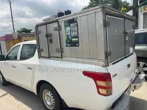 Mitsubishi L200 2016 White