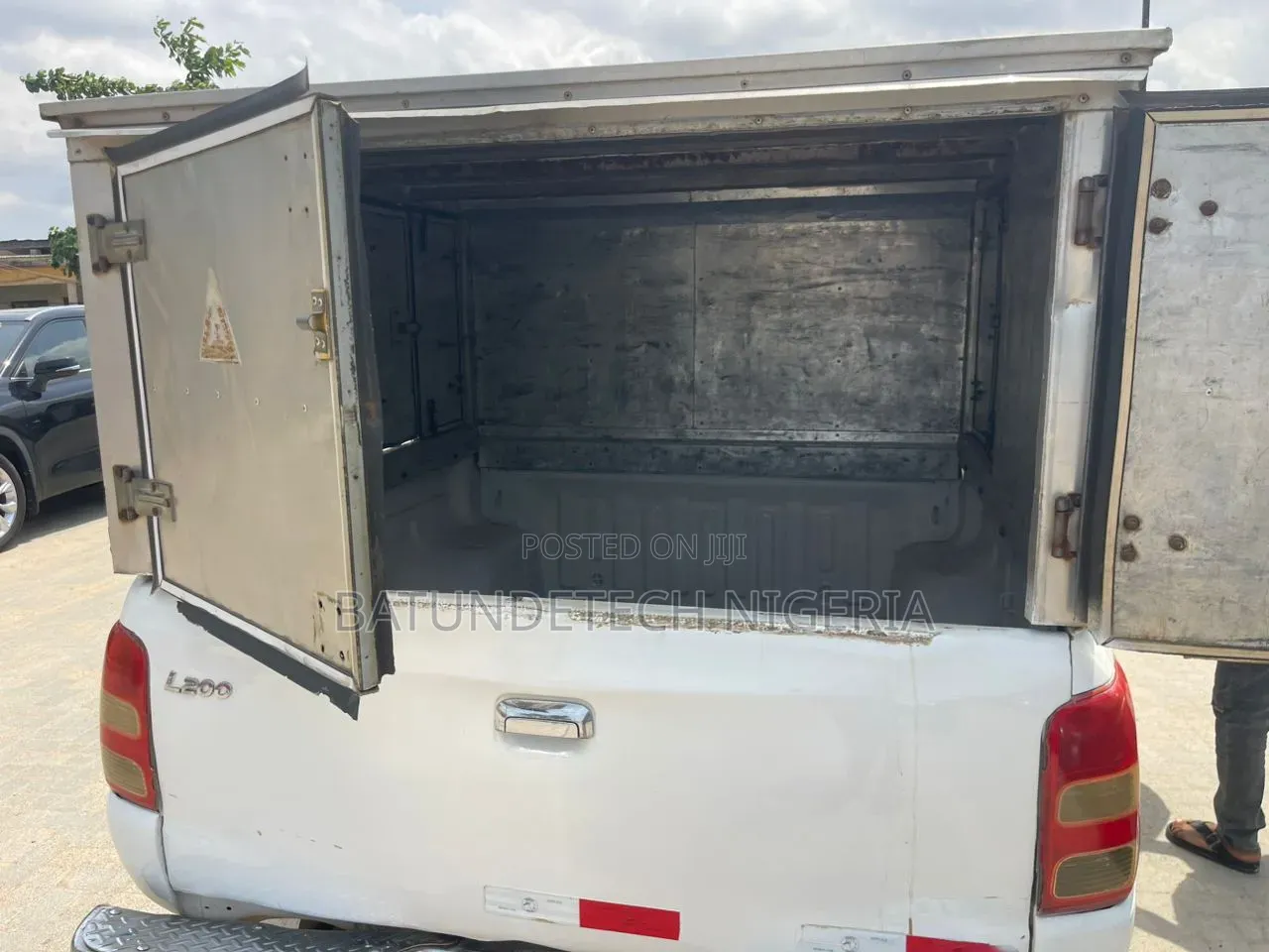 Mitsubishi L200 2016 White