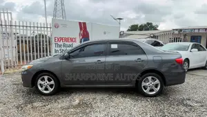 Toyota Corolla LE 4dr Sedan (1.8L 4cyl 4A) 2012 Gray