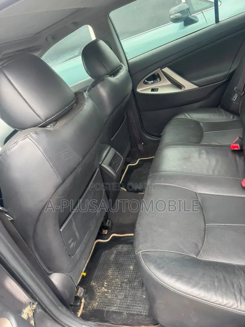 Toyota Camry 2008 Gray