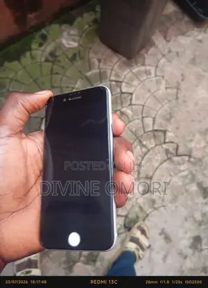 Apple iPhone 7 128 GB Silver