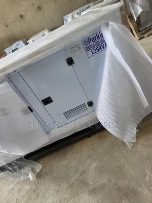 《》Heavy Duty Perkins Diesel Soundproof Gen Sp125kva 2years Wty