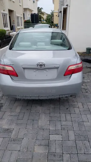 Toyota Camry 2009 Silver