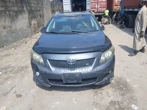Toyota Corolla 2010 Gray