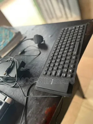 Laptop Dell Studio 15 1558 4GB Intel Core i5 HDD 512GB
