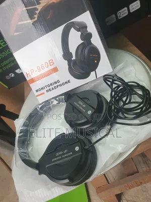 Professional HP-960B Headphone