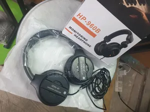 Professional HP-960B Headphone