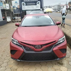 Toyota Camry 2019 Burgundy