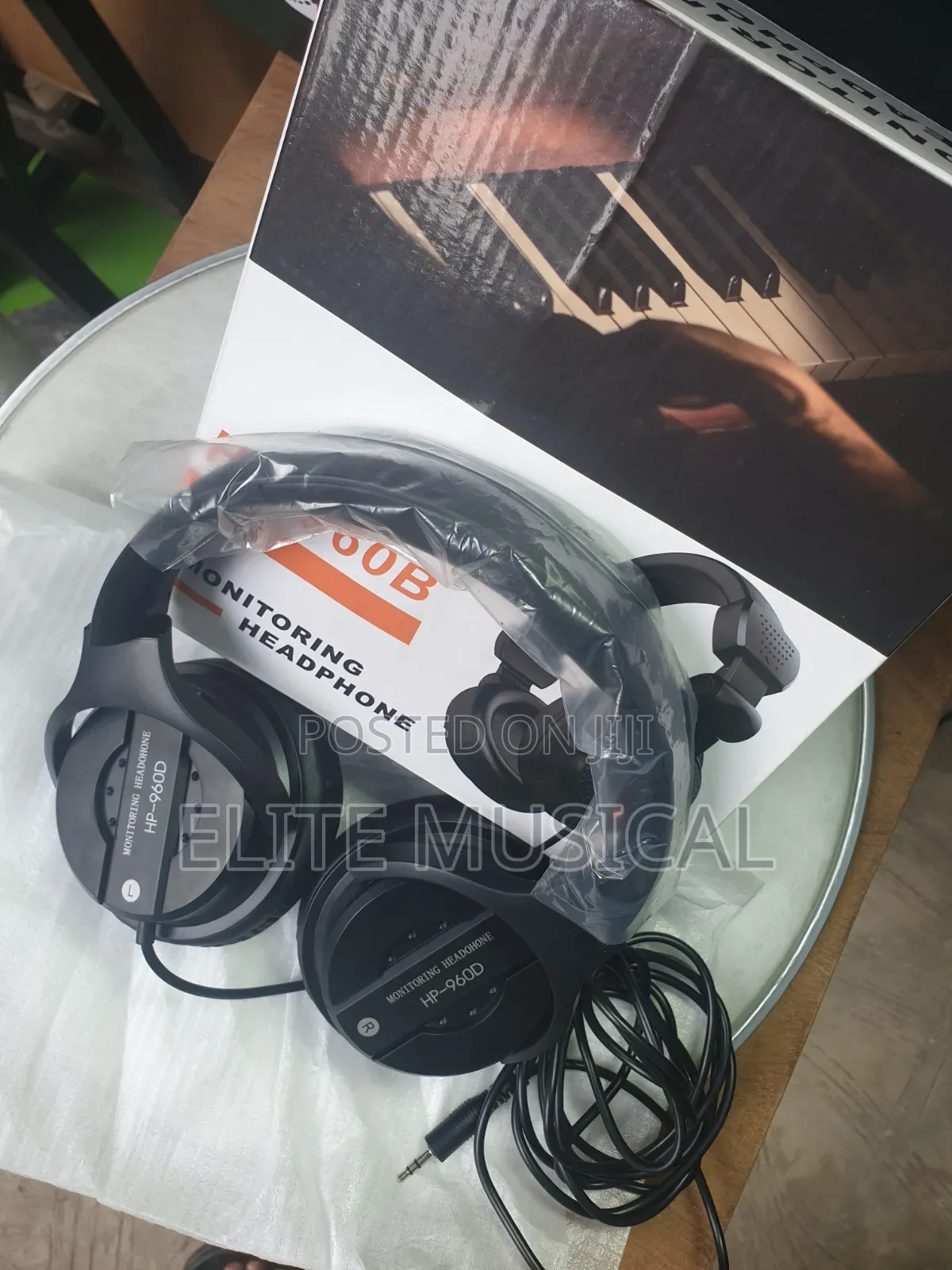Professional HP-960B Headphone