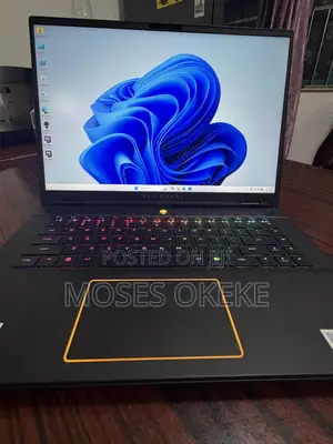Laptop Alienware M16 R2 16GB Intel Core Ultra 7 SSD 1T