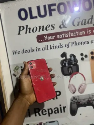 Apple iPhone 11 128 GB Red
