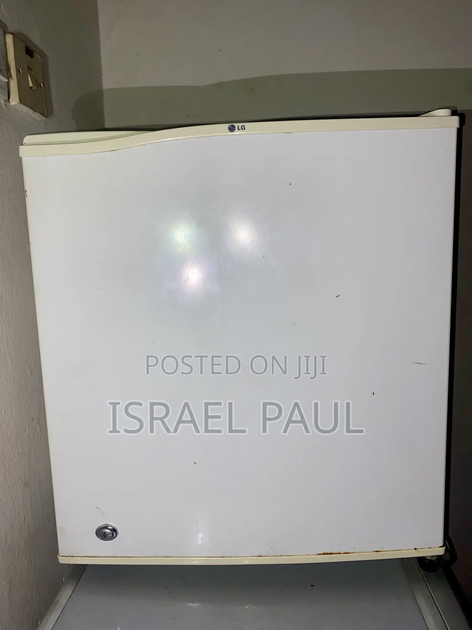 LG Bedside Fridge