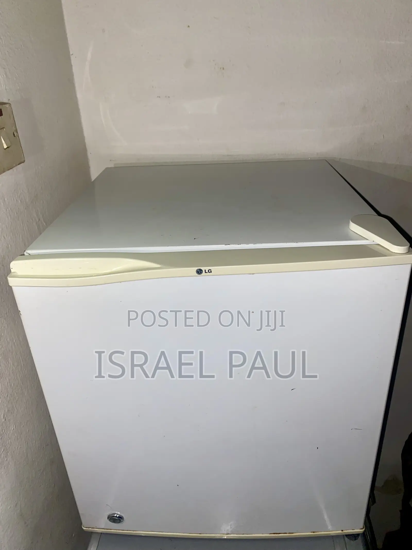 LG Bedside Fridge