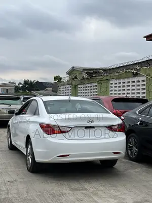 Hyundai Sonata 2012 White