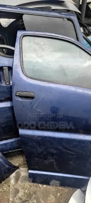 Complete Front Door Hiace Bonnet 6y