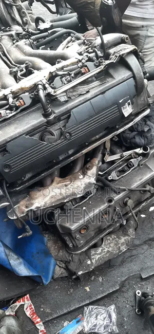 2.4-Liter Toyota 2tz-Fe Engine