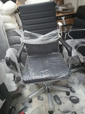 Executive Swivel Office Chair