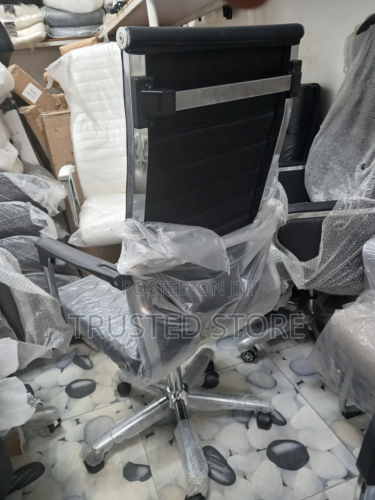 Executive Swivel Office Chair