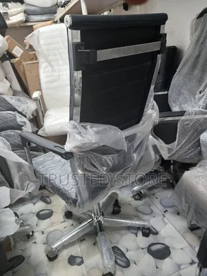 Executive Swivel Office Chair