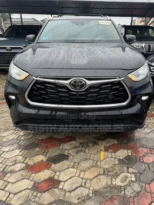 Toyota Highlander Platinum AWD 2023 Black