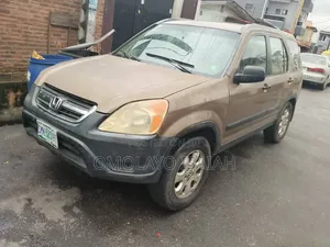 Honda CR-V 2005 Gold
