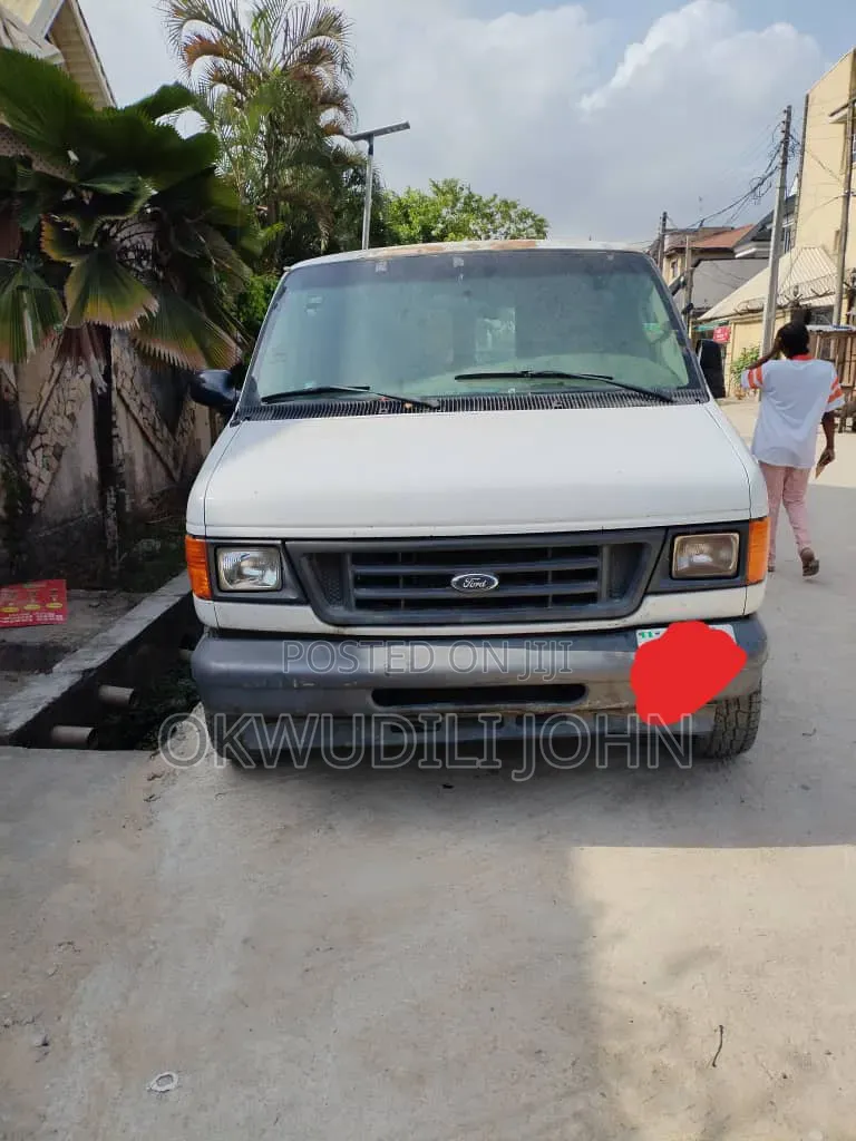 Ford E350 2007 White