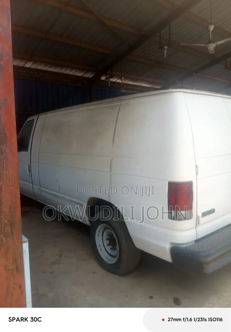 Ford E350 2007 White