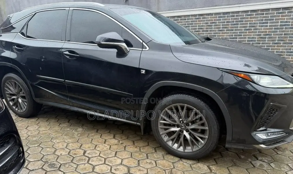 Lexus RX 2022 Black