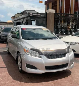 Toyota Matrix 2010 Silver