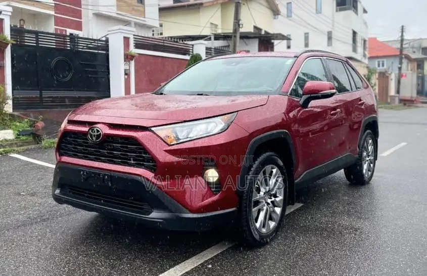 Toyota RAV4 2019 Red