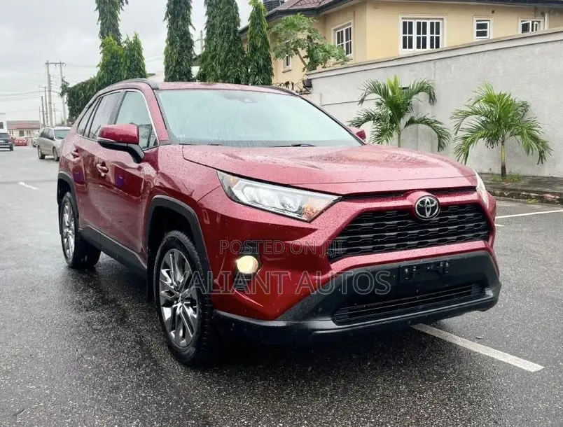Toyota RAV4 2019 Red