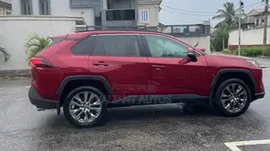 Toyota RAV4 2019 Red