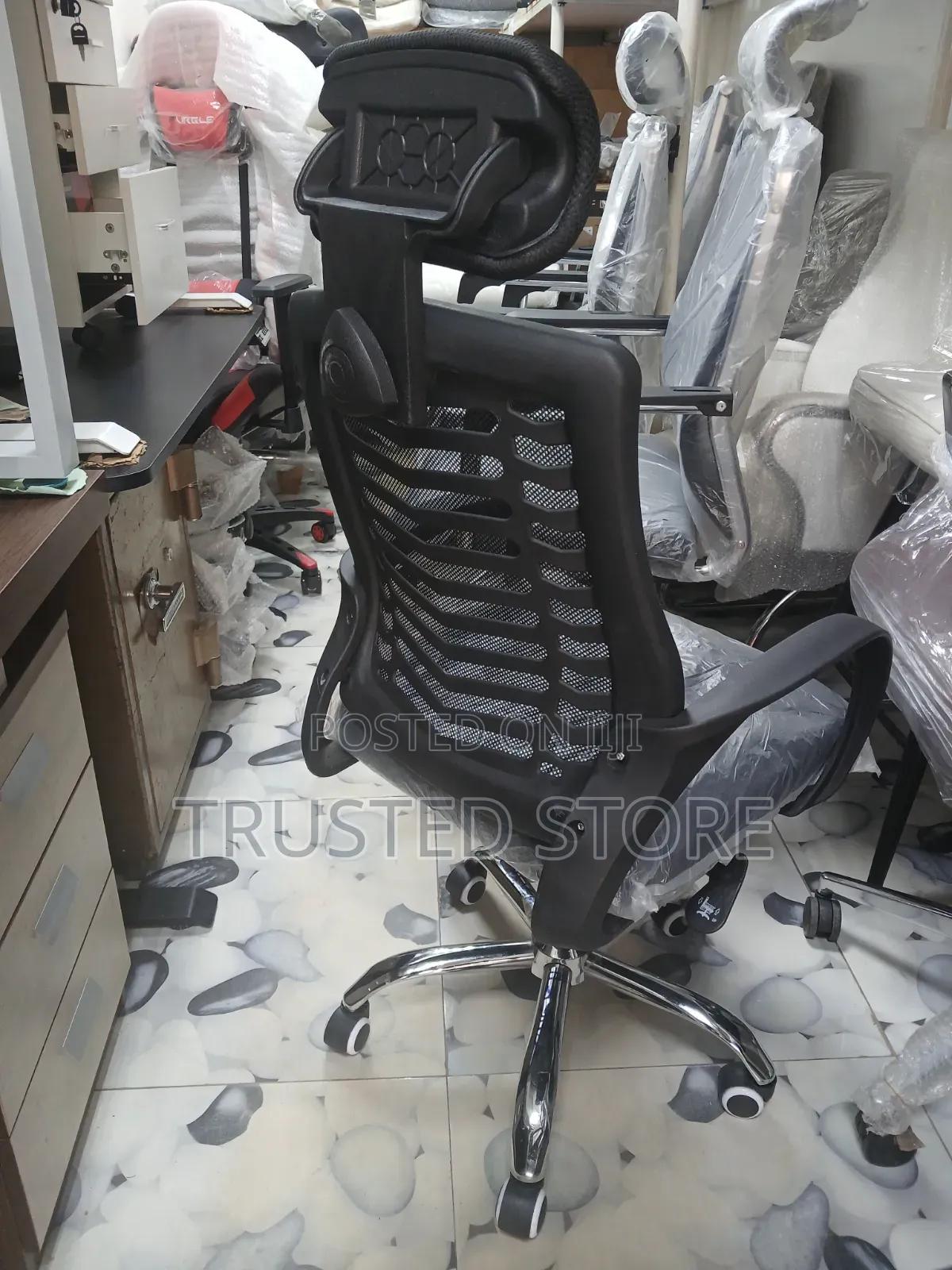 Executive Swivel Office Chair With Head Rest