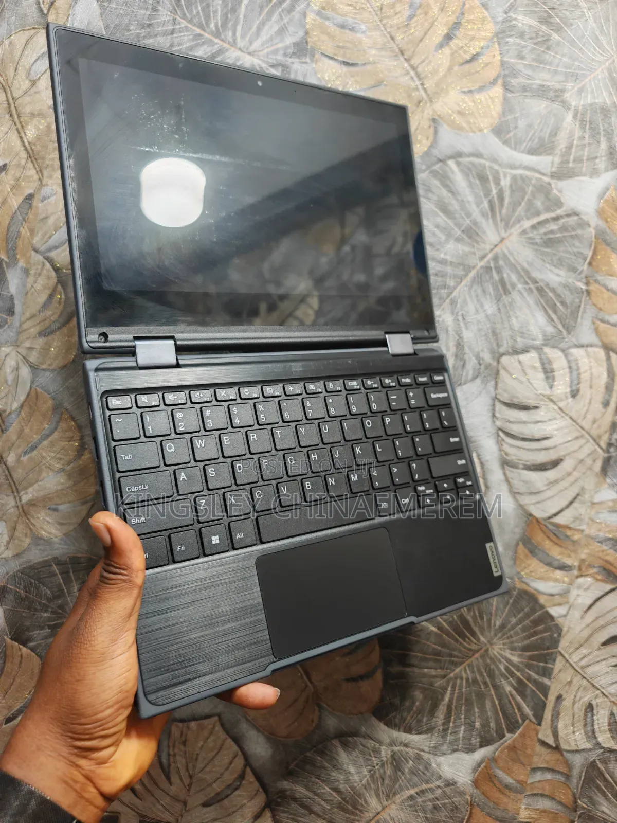 Laptop Lenovo 300e 4GB Intel Celeron SSD 128GB