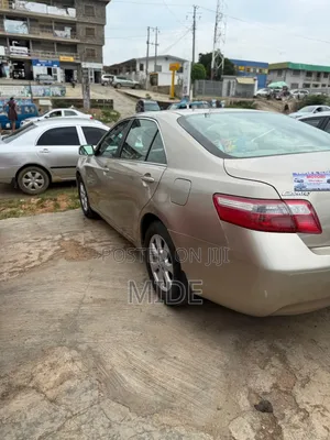 Toyota Camry 2007 Gold