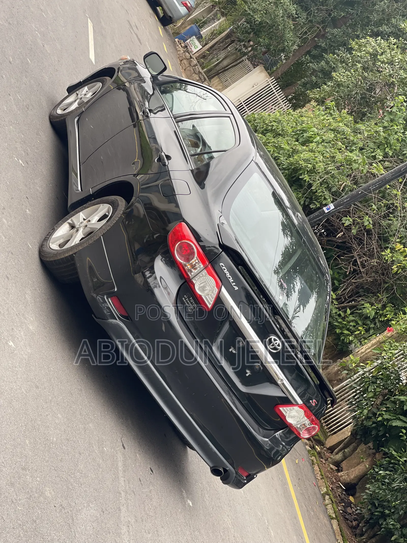 Toyota Corolla 2012 Black
