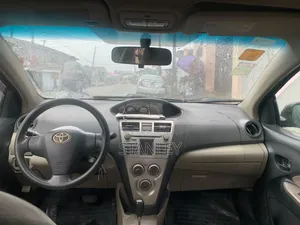 Toyota Yaris 2008 Black