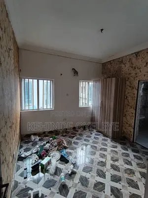 2bdrm Block of Flats in Saki Estate, Osapa london for rent