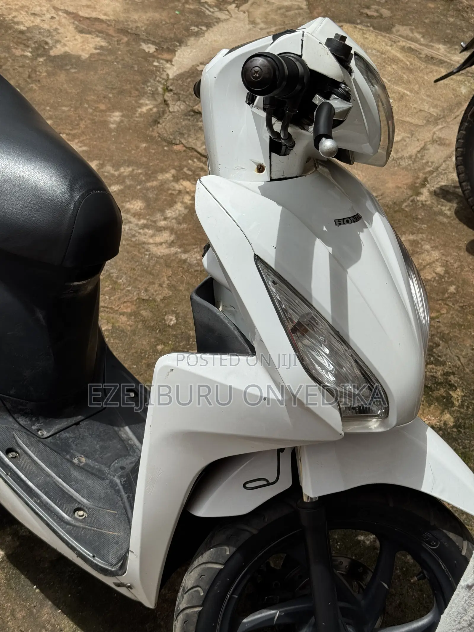 Honda Dio 2015 White