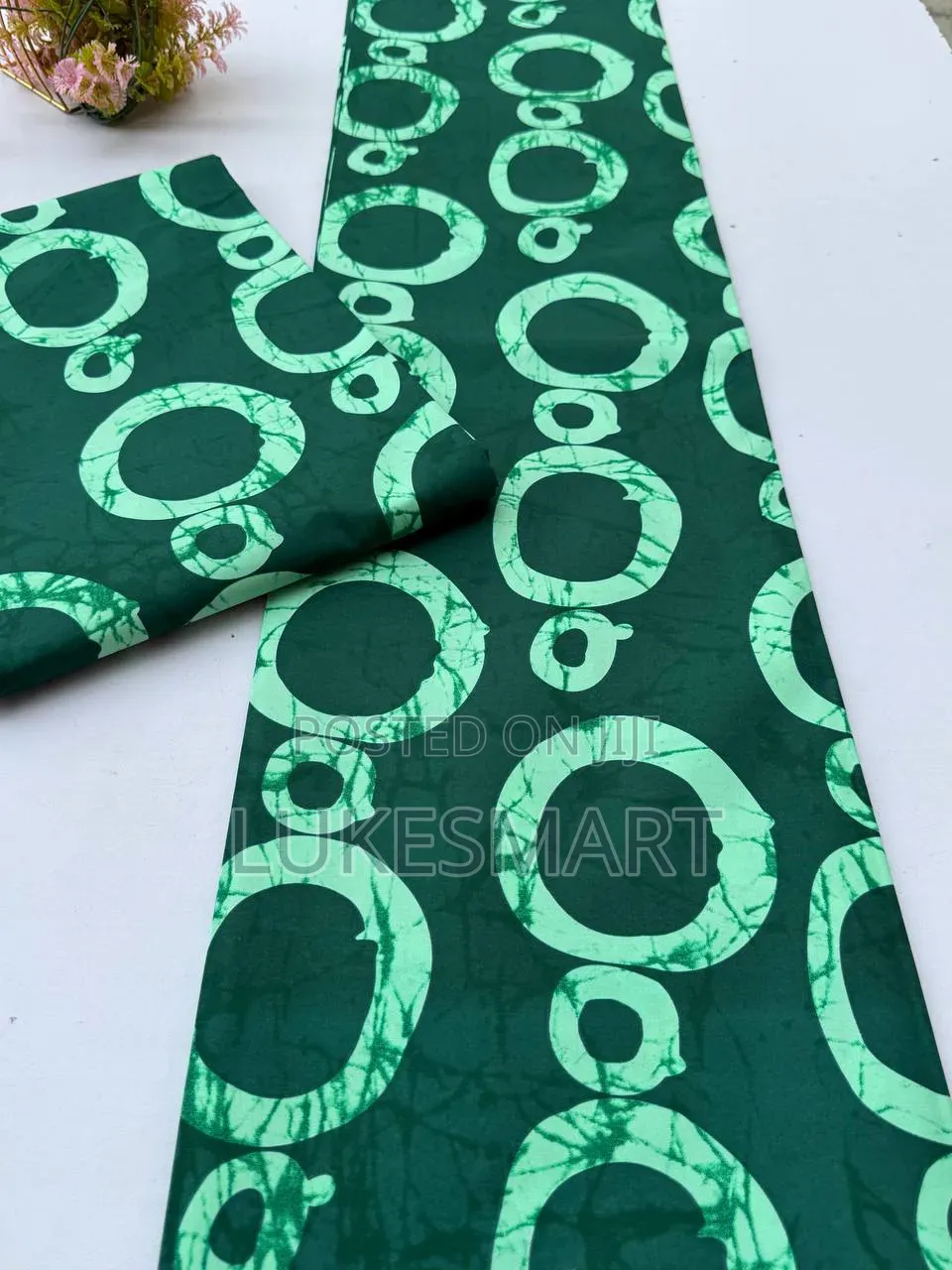 Small Grade Ankara. Complete Six Yards