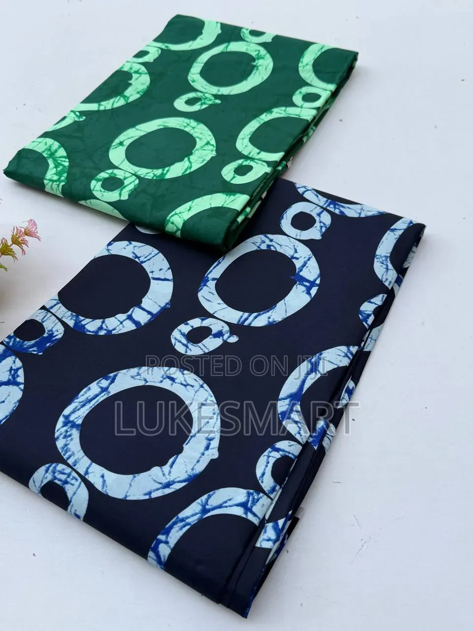 Small Grade Ankara. Complete Six Yards