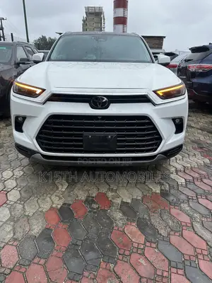 Toyota Highlander Limited AWD 2024 White