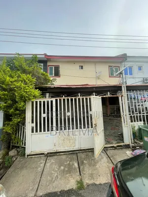5bdrm Duplex in Kado for sale