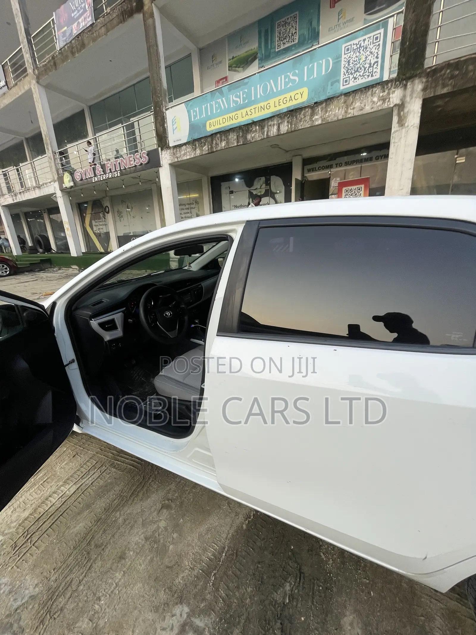 Toyota Corolla 2015 White